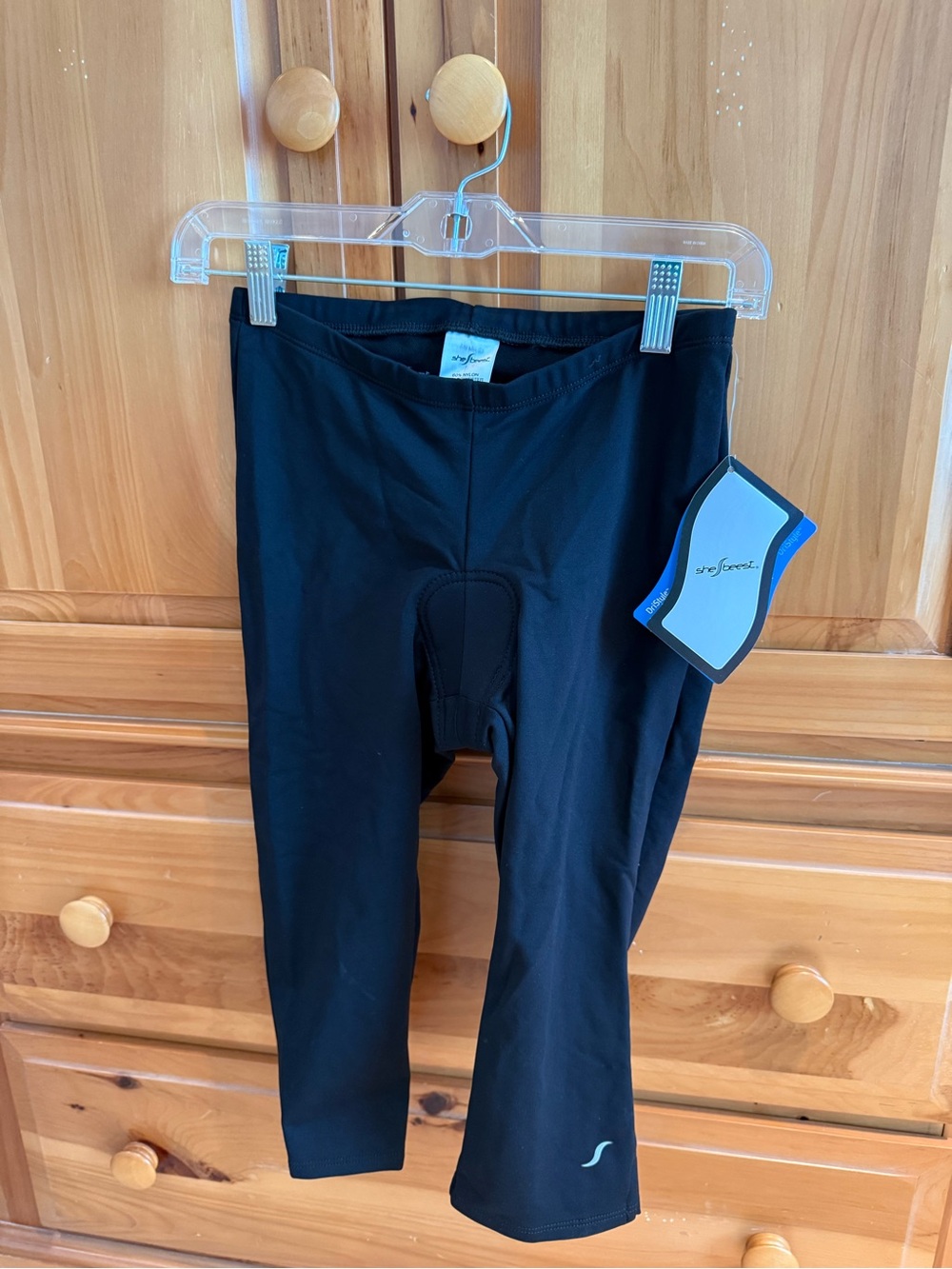 shebeest Women’s Black Cycling Capris with Interior Logo size small